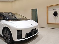 -理想汽车(世纪汇店)
