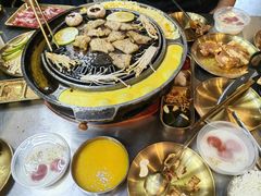 -胡悦里韩式烤肉(芝罘万达广场店)