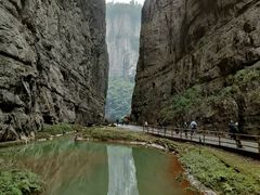 -龙水峡地缝景区