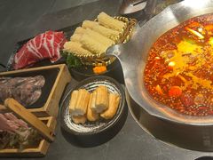 -湊湊火锅·茶憩(杭州湖滨银泰in77店)