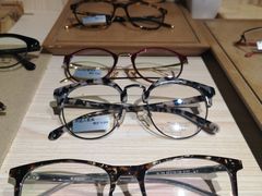 -Trend1881视光·蔡司视觉(领展广场店)