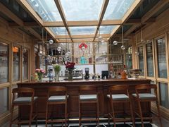 荷兰皇家银行柜台当吧台-北京古城老院厉晓麟精致菜