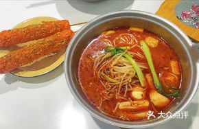 Signature Water Ladle Rice Noodles