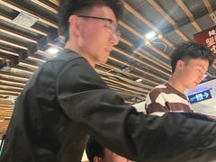 -海底捞火锅鲜切牛肉主题店(长寿路店)