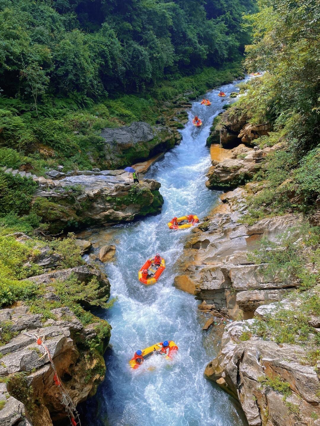 古龙峡漂流图片