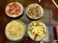 -金杨拉面王小吃面馆·牛三宝面·红烧牛肉粉