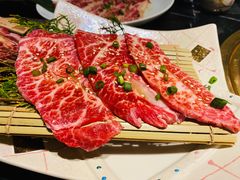 -山川小町·极番烧肉(新地假日广场店)