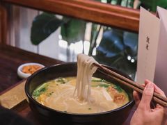 -银米·云南传统过桥米线(双廊黑金冠店)