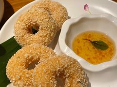 炸虾饼配泰国梅子酱-帕蓝·暹罗料理(曲阳店)
