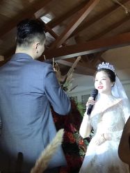 -艾米丽婚纱礼服