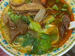 -金杨拉面王小吃面馆·牛三宝面·红烧牛肉粉