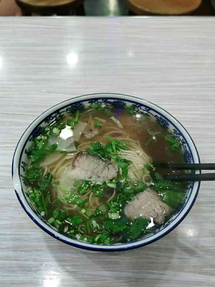 撒拉尔兰州牛肉面-"吃了两次,第一次吃的过油肉拌面,老爸说过.