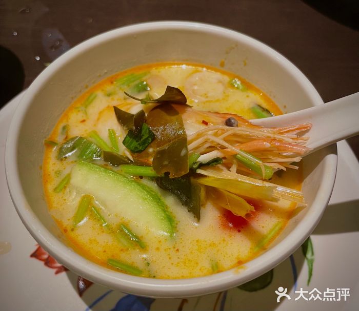 大头虾越式风味餐厅(光明广场店)冬阴功图片