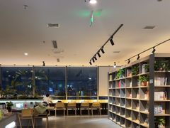 -魔方城市书房(中街益田店)