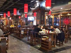 大堂-张大胡子鱼头火锅酒楼(长益路店)
