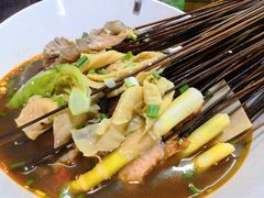 冷锅串串-蜀串香牛杂火锅串串