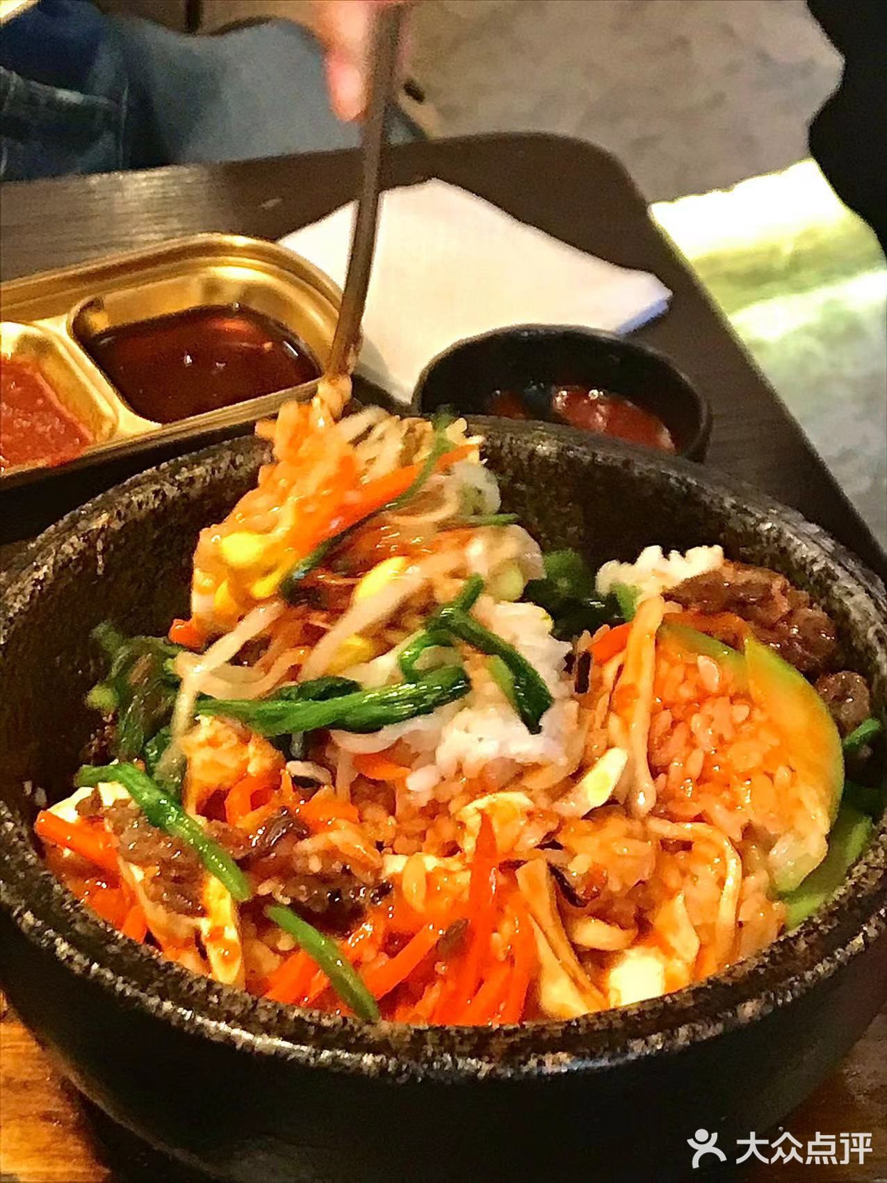 南京！在山洞里吃烤肉！