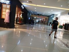-港澳广场购物中心