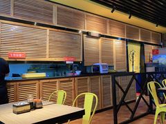 等位区-阿三生煎(友谊大街店)