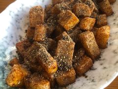 -包整·丝娃娃(一览甲秀楼风景店)