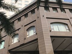 -汕尾巴黎半岛酒店