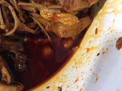 -愉肴麻辣香锅(中山路店)