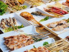 -山野的朋友露营炭火烤肉