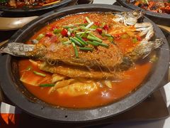 -鸣记脆皮烤鱼·海鲜烤鱼(三八广场店)
