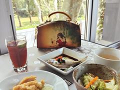 -穹六人间 people 6(岳阳路店)