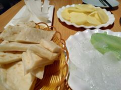 -超越炭火牛蛙火锅鸡(河东店)