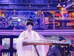 -巴特餐饮6加1音乐餐吧·新疆菜