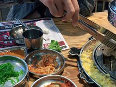 -青瓦炭韩潮烤肉(花园道店)