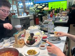 -洪氏嗨捞·广东猪肚鸡·椰子鸡火锅(西咸万象城店)
