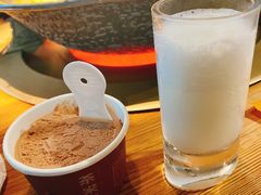 -湊湊火锅·茶憩(杭州湖滨银泰in77店)
