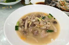 Stir-fried Beef Brisket with Ginger Strips