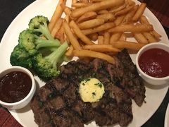 肉眼牛排-WOLFGANG PUCK KITCHEN & BAR(迪士尼小镇店)