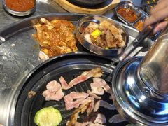 -哈哈碳都·牛肋条无限自助烤肉(台江万达店)