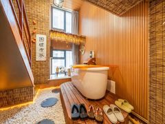 -秘境影院式酒店(苏州平江万达广场店)