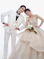 -第一夫人婚纱摄影(南京店)