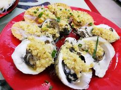蒜蓉生蚝-小辣妹川味海鲜加工店(第一市场椰风巷店)