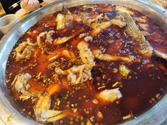 -肖肖酸萝卜鱼火锅(总店)