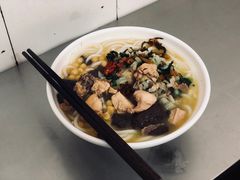 -文山荷鲜居(翠湖店)