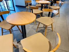 用餐区-星巴克臻选(嘉兴海宁银泰城店)