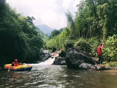 -崇州九龙峡漂流