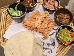 -唐山宴百姓府邸院落中餐