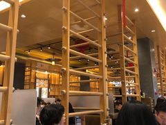 大堂-稻香酒家·34年老字号·港式粤菜(汉街店)
