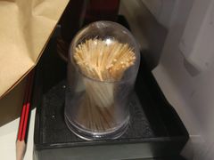 -雍哲港式餐厅(现代广场店)