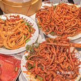 一勺挖开满满的珍珠和芋圆，甜品脑袋直接走不动道