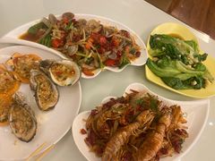 -覃记海鲜美食餐厅