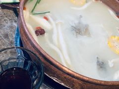 -三人行骨头王火锅(长寿店)